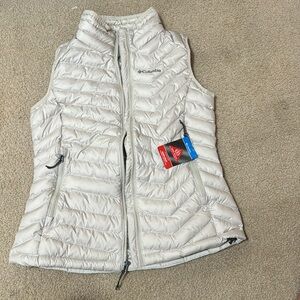 Columbia Vest - Brand New ✨